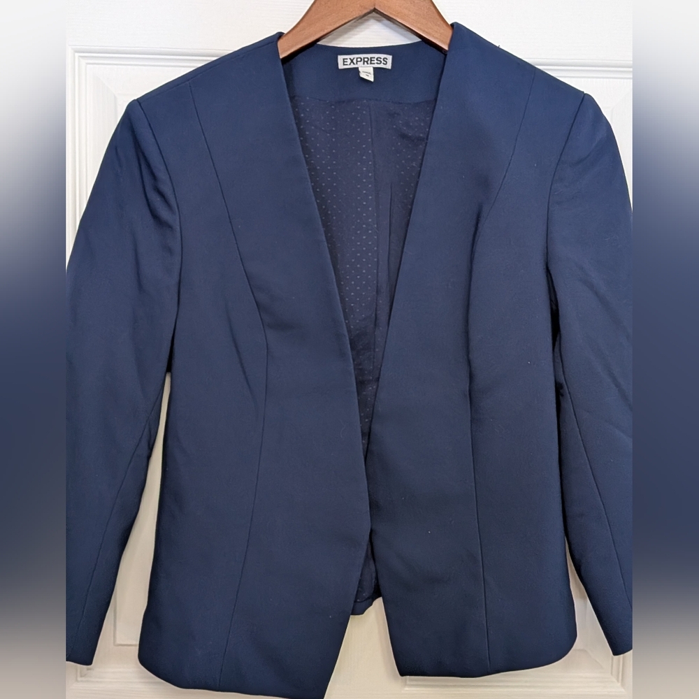Express Women's Blue Blazer - Picture 2 of 6